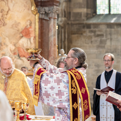 Priesterweihe Byzantinischer Ritus im Stephansdom / Erzdiözese Wien/ Schönlaub