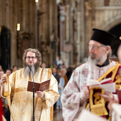 Priesterweihe Byzantinischer Ritus im Stephansdom / Erzdiözese Wien/ Schönlaub